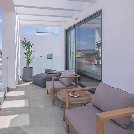 Yolo Luxe Sur Private Pool By Holidays Villa Corralejo